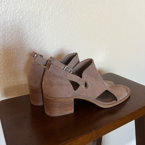 Koolaburra by Ugg Womens Kaiah Block Heel Sandals Women's Ortholite - Picture 2 of 12